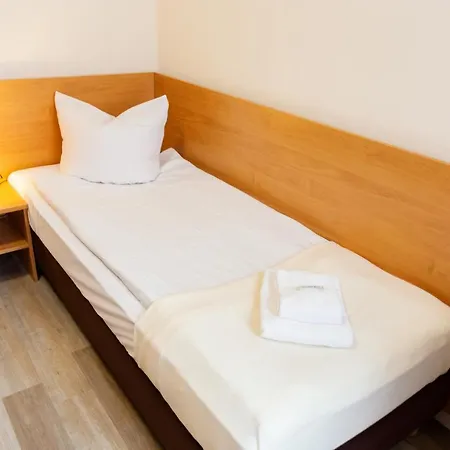 Altora Eisenbahn Themenhotel 3* 韦尼格罗德