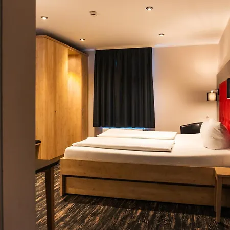 Altora Eisenbahn Themenhotel מלון