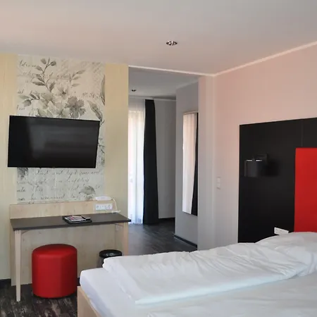 Отель Altora Eisenbahn Themenhotel 3*